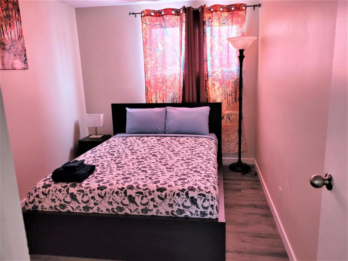 Cozy 4 Bedroom Townhouse - Peaceful Feel Of Home Уинипег Екстериор снимка