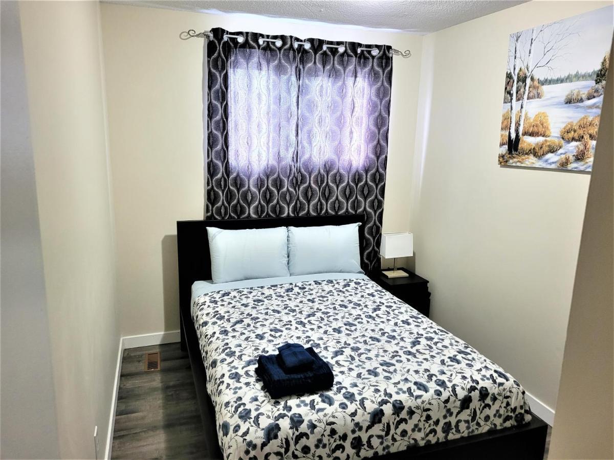 Cozy 4 Bedroom Townhouse - Peaceful Feel Of Home Уинипег Екстериор снимка