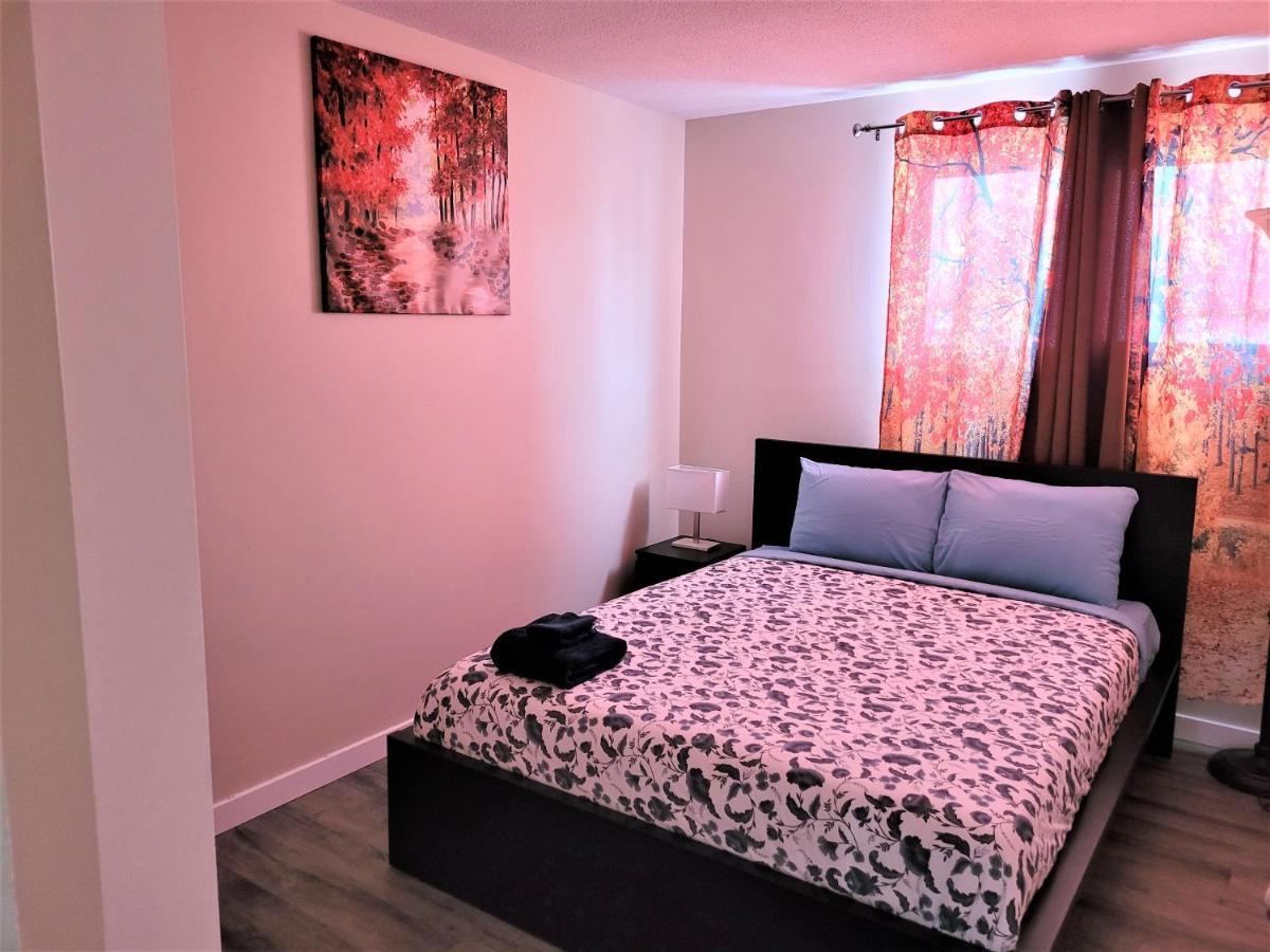 Cozy 4 Bedroom Townhouse - Peaceful Feel Of Home Уинипег Екстериор снимка